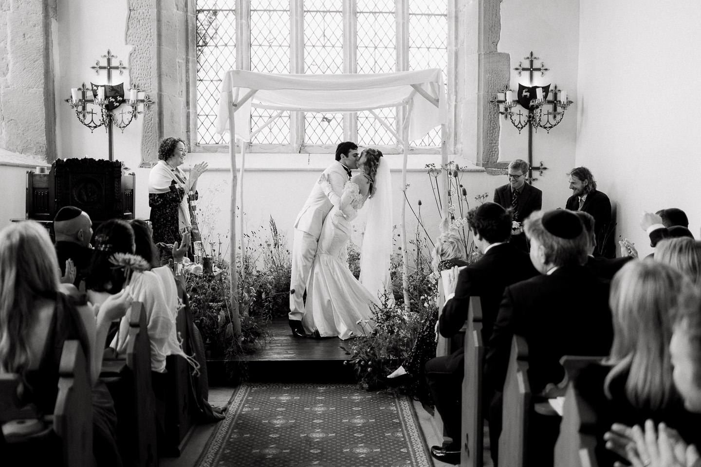HAMPTON COURT CASTLE HEREFORDSHIRE WEDDING PHOTOGRAPHY 014 HAMPTON COURT CASTLE HEREFORDSHIRE WEDDING PHOTOGRAPHY 014